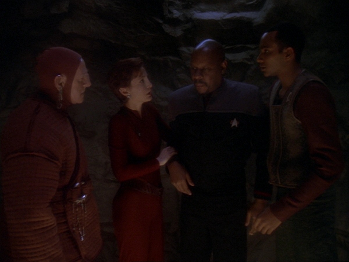 extant_StarTrek_DS9_6x21-TheReckoning_0677.jpg