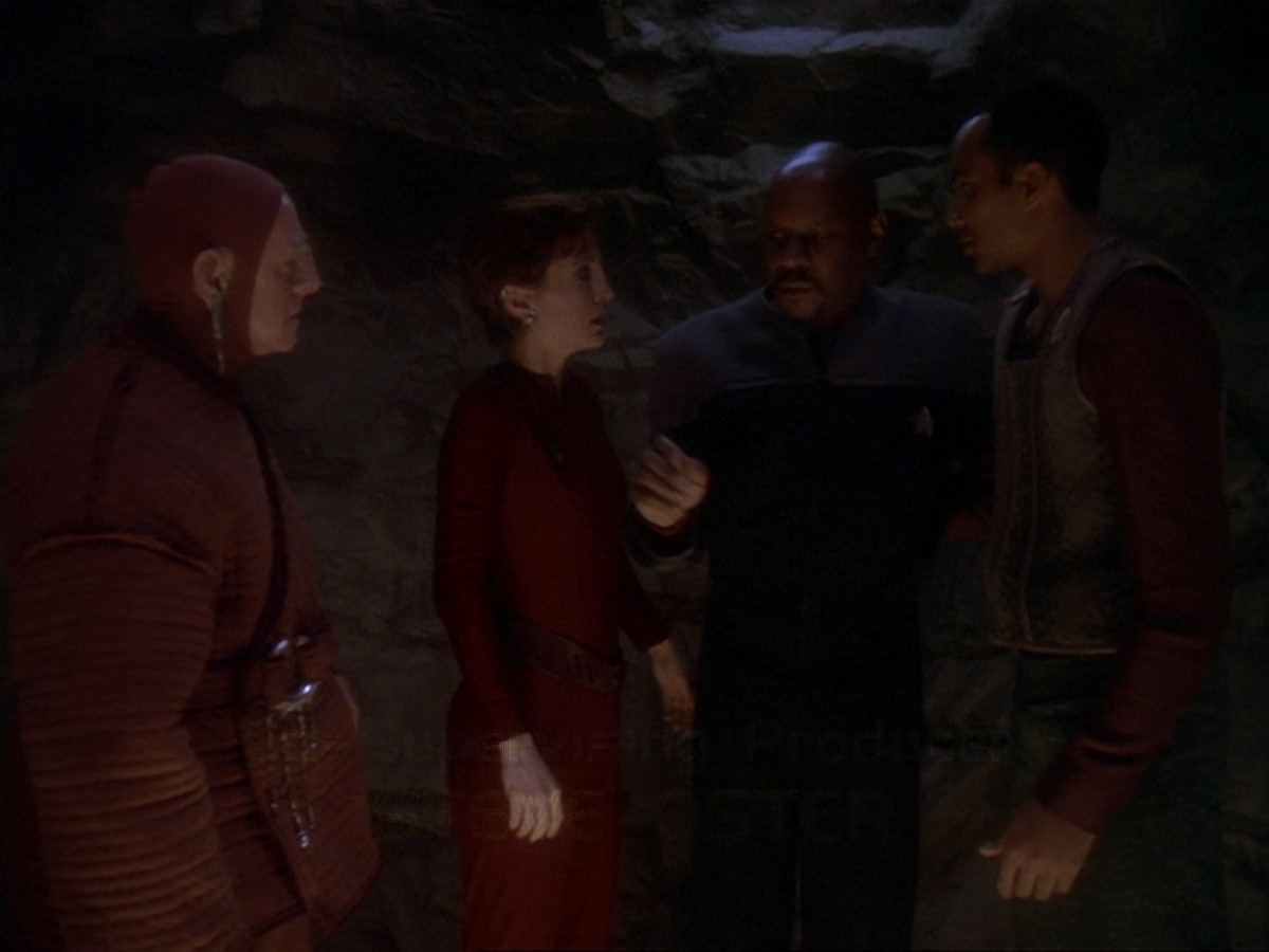 extant_StarTrek_DS9_6x21-TheReckoning_0694.jpg