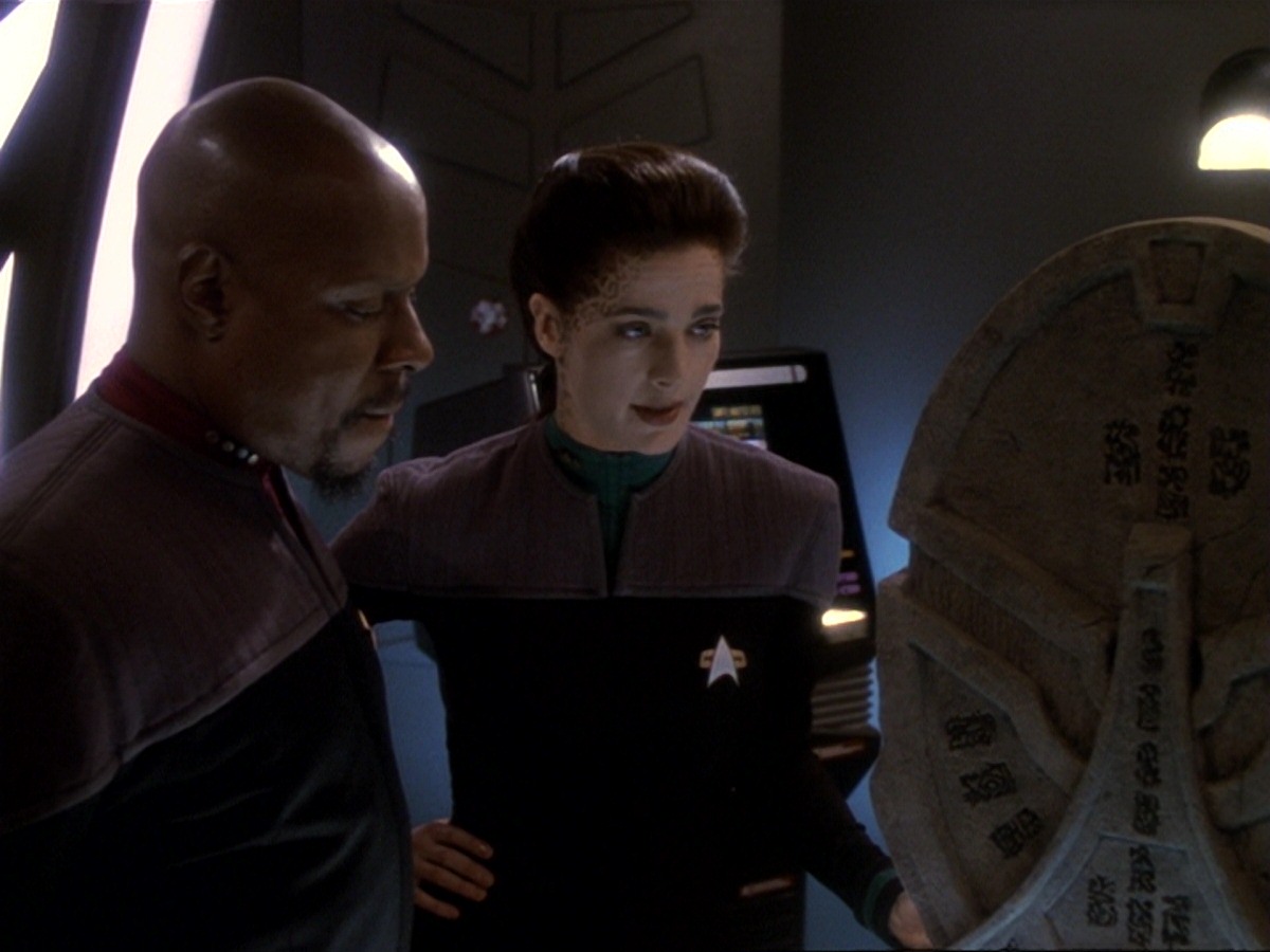 extant_StarTrek_DS9_6x21-TheReckoning_0752.jpg