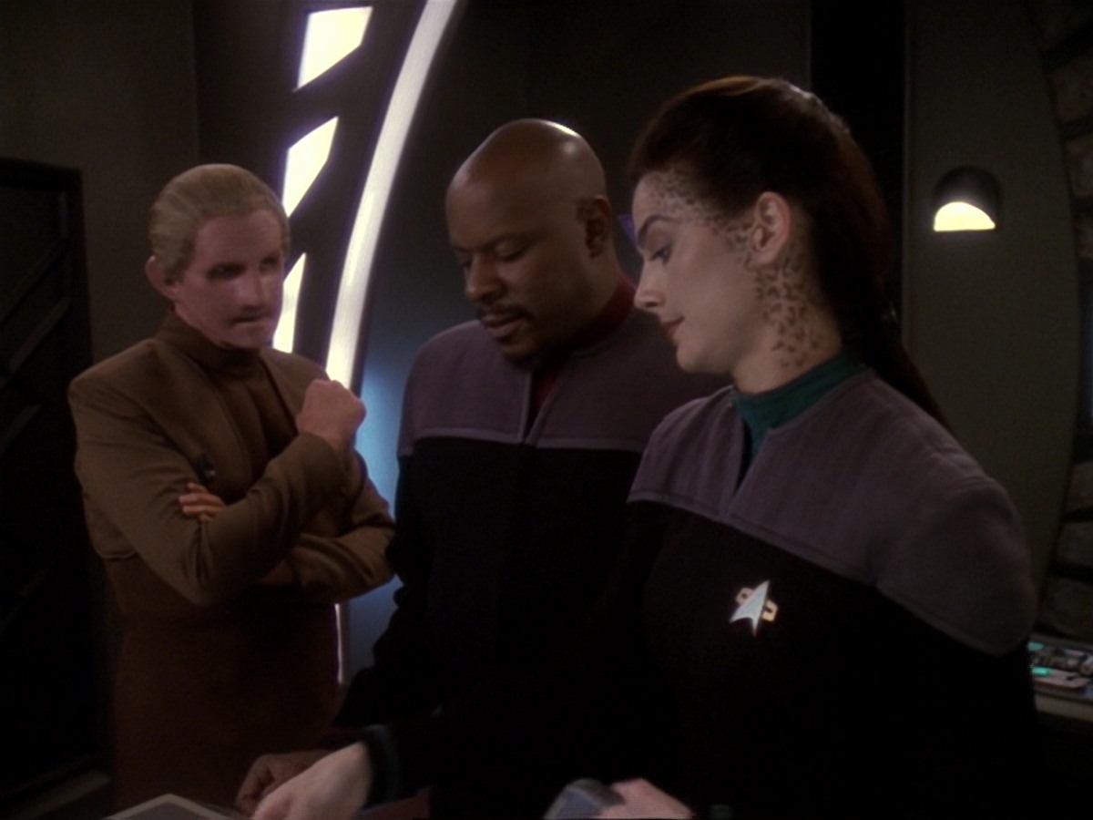 extant_StarTrek_DS9_6x21-TheReckoning_2229.jpg
