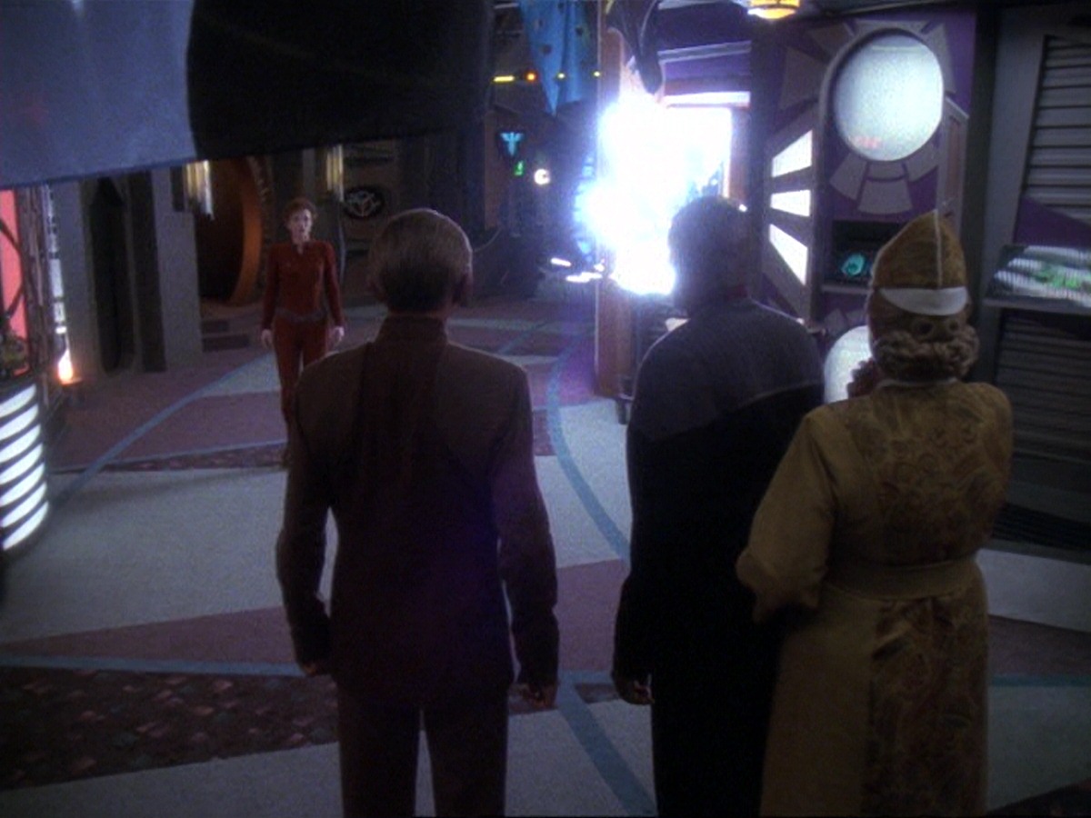 extant_StarTrek_DS9_6x21-TheReckoning_2511.jpg
