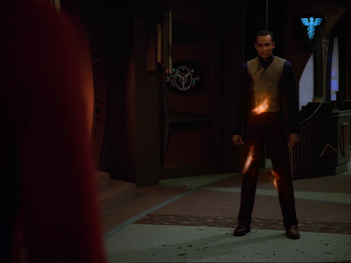 extant_StarTrek_DS9_6x21-TheReckoning_3143.jpg