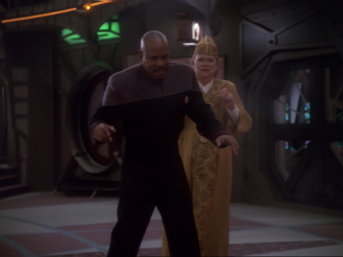 extant_StarTrek_DS9_6x21-TheReckoning_3173.jpg