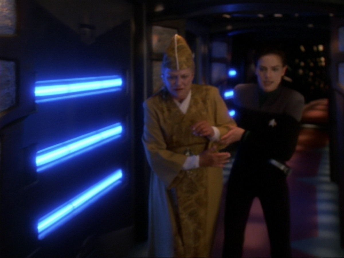 extant_StarTrek_DS9_6x21-TheReckoning_3280.jpg
