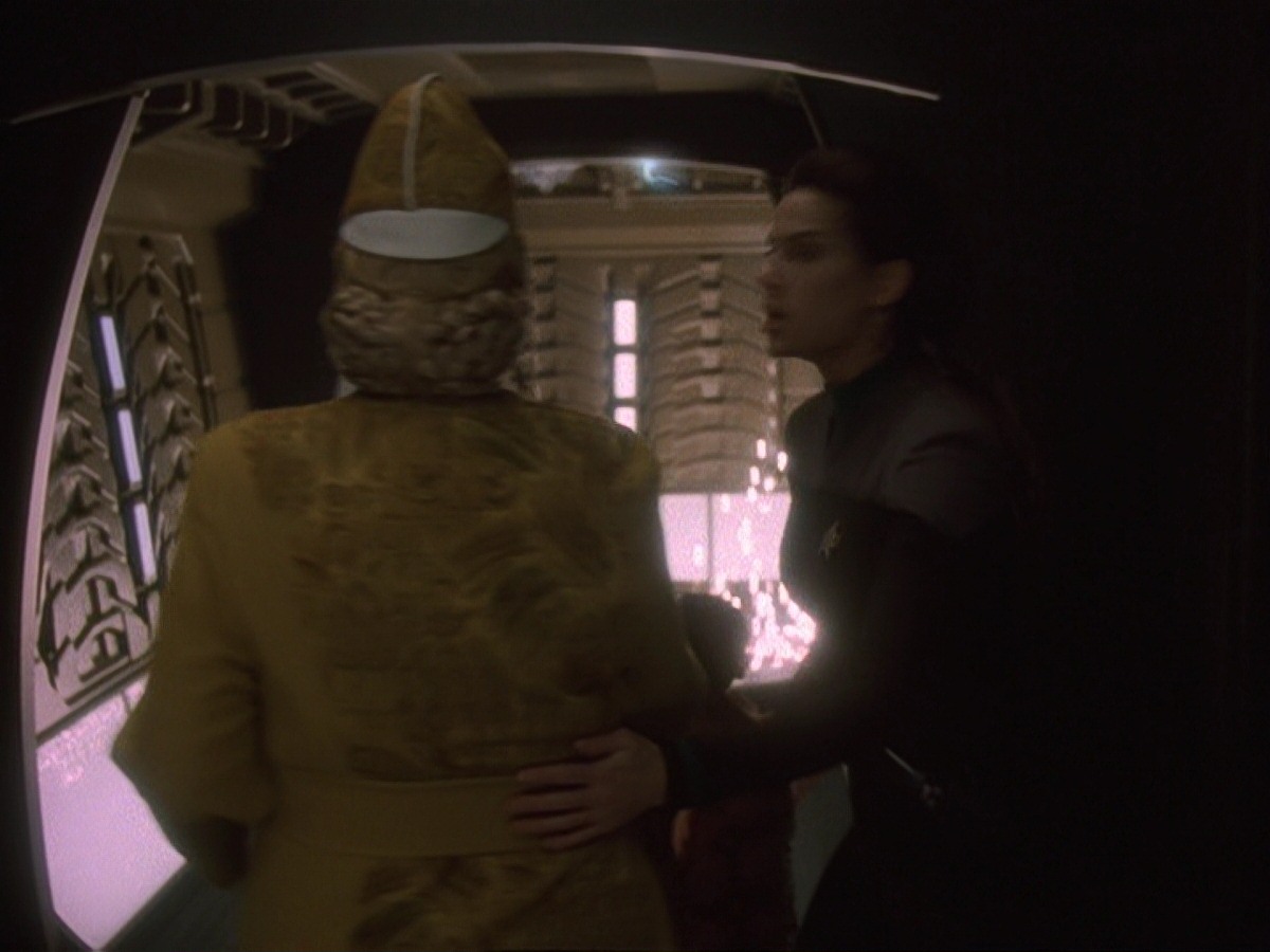 extant_StarTrek_DS9_6x21-TheReckoning_3292.jpg