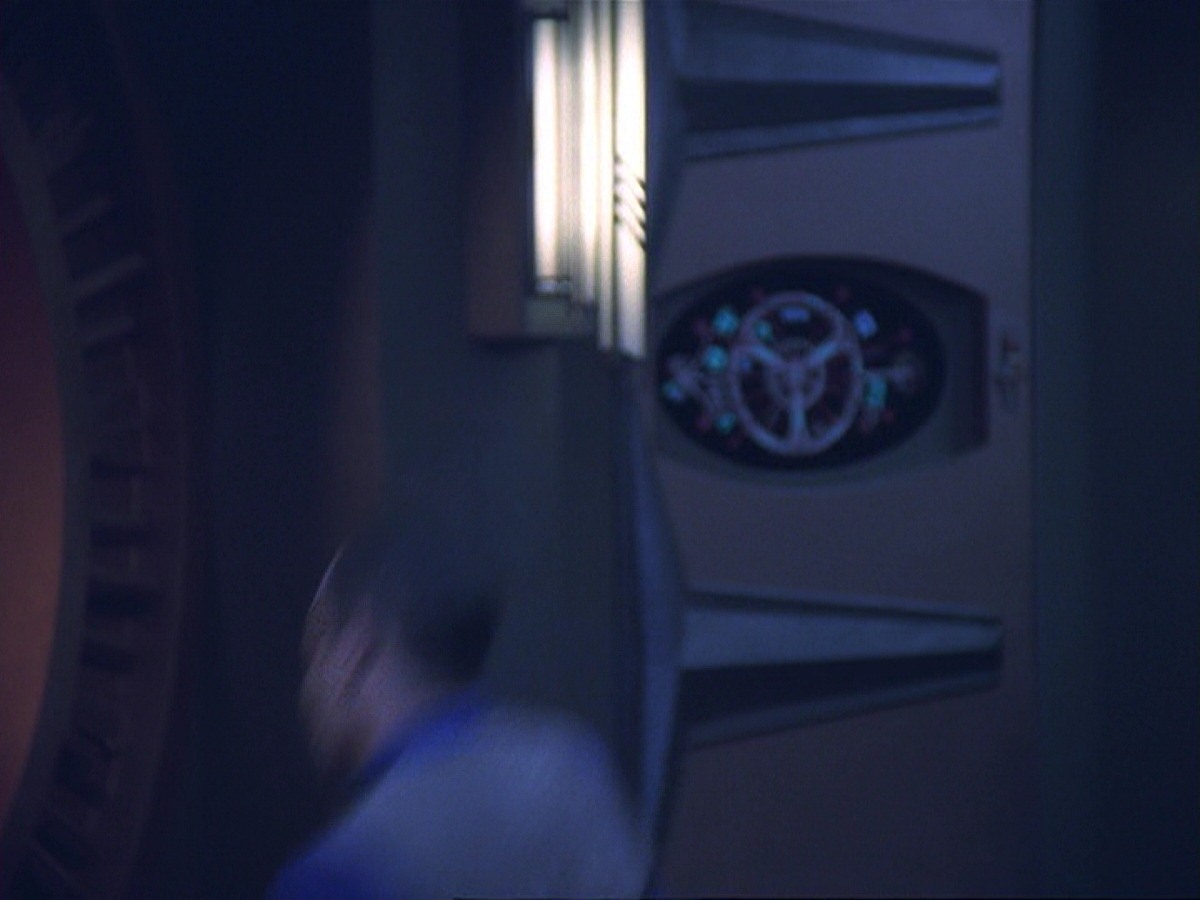extant_StarTrek_DS9_6x21-TheReckoning_3370.jpg