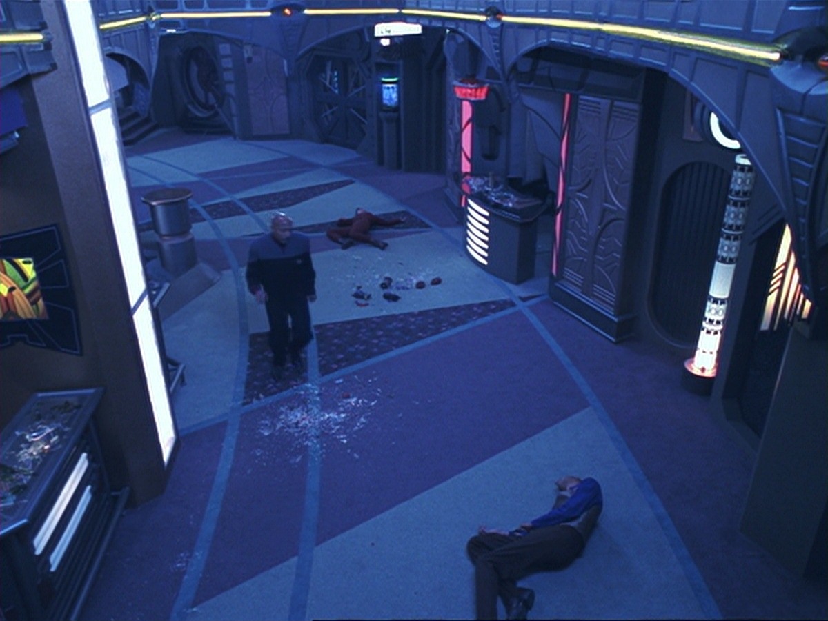extant_StarTrek_DS9_6x21-TheReckoning_3381.jpg