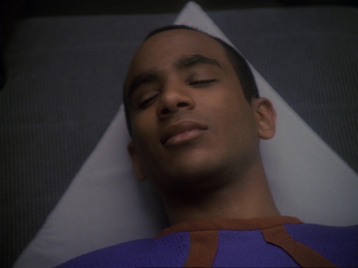 extant_StarTrek_DS9_6x21-TheReckoning_3535.jpg