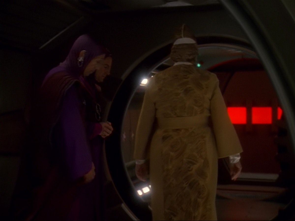 extant_StarTrek_DS9_6x21-TheReckoning_3746.jpg