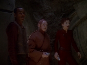 Filename=extant_StarTrek_DS9_6x21-TheReckoning_0471.jpg
Filesize=127KiB
Dimensions=1200x900
Date added=Jan 13, 2020 extant_StarTrek_DS9_6x21-TheReckoning_0471.jpg