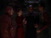 Filename=extant_StarTrek_DS9_6x21-TheReckoning_0675.jpg
Filesize=130KiB
Dimensions=1200x900
Date added=Jan 13, 2020 extant_StarTrek_DS9_6x21-TheReckoning_0675.jpg