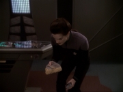 extant_StarTrek_DS9_6x21-TheReckoning_2220.jpg