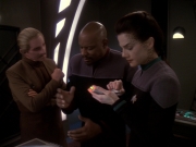 extant_StarTrek_DS9_6x21-TheReckoning_2237.jpg