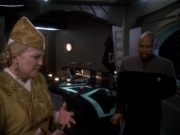 extant_StarTrek_DS9_6x21-TheReckoning_2357.jpg