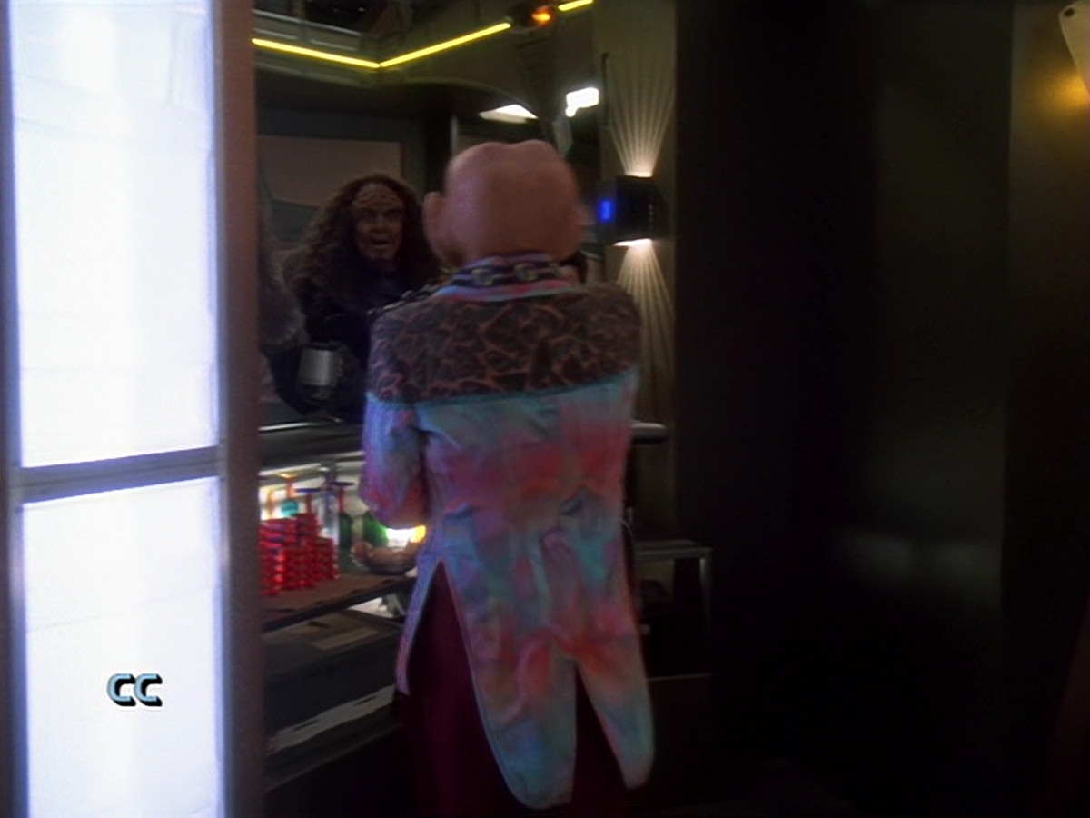 extant_StarTrek_DS9_6x22-Valiant_0006.jpg