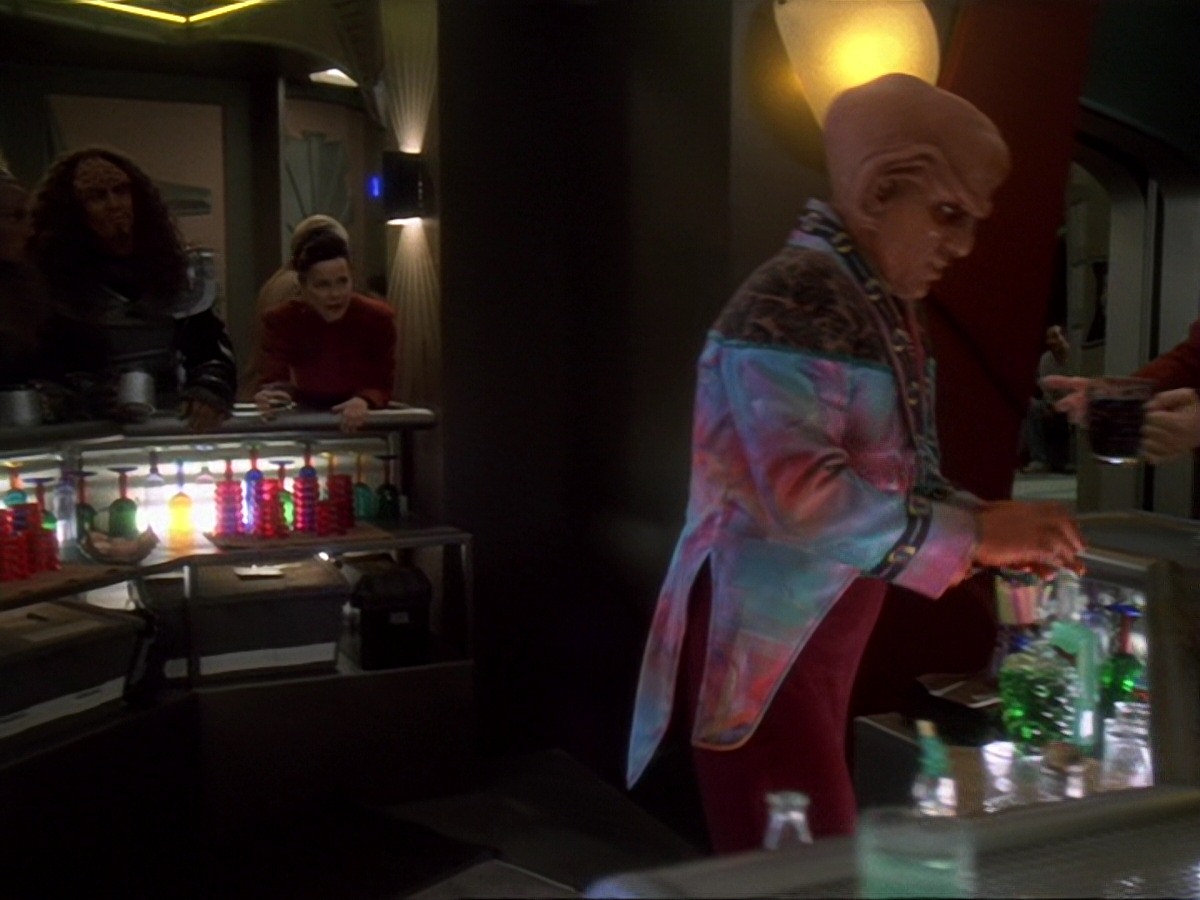 extant_StarTrek_DS9_6x22-Valiant_0011.jpg