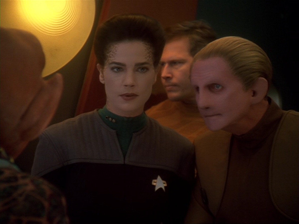 extant_StarTrek_DS9_6x22-Valiant_0105.jpg