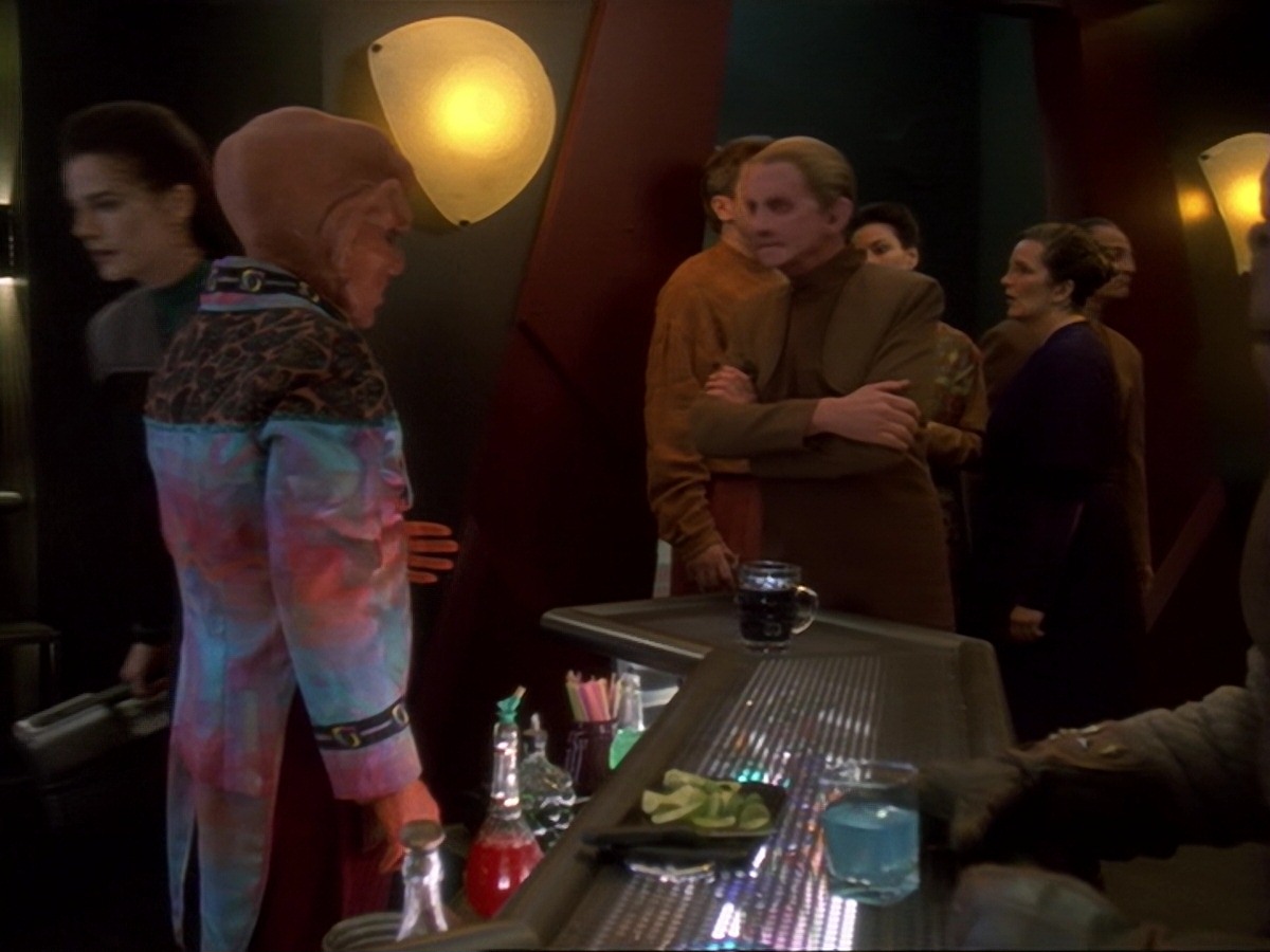 extant_StarTrek_DS9_6x22-Valiant_0111.jpg