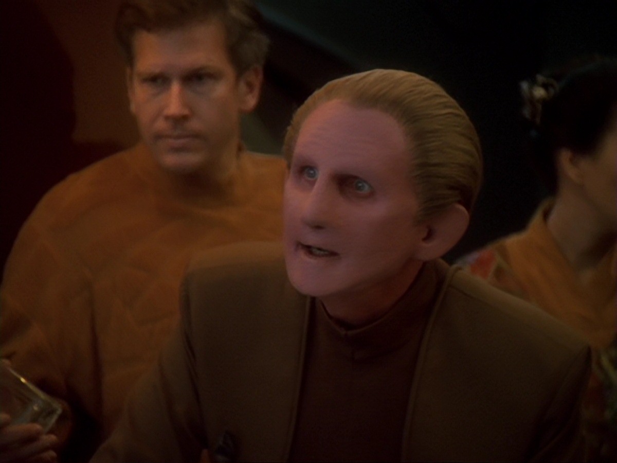 extant_StarTrek_DS9_6x22-Valiant_0165.jpg