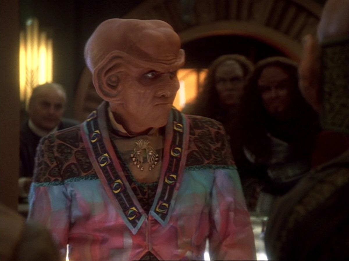 extant_StarTrek_DS9_6x22-Valiant_0167.jpg