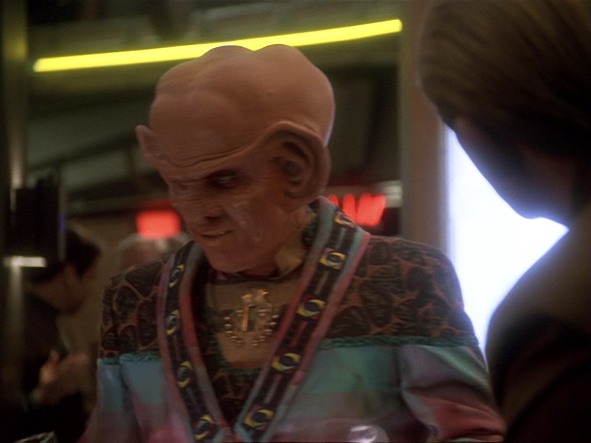 extant_StarTrek_DS9_6x22-Valiant_0178.jpg