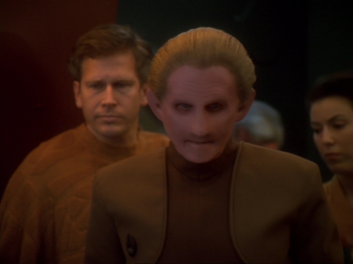 extant_StarTrek_DS9_6x22-Valiant_0200.jpg