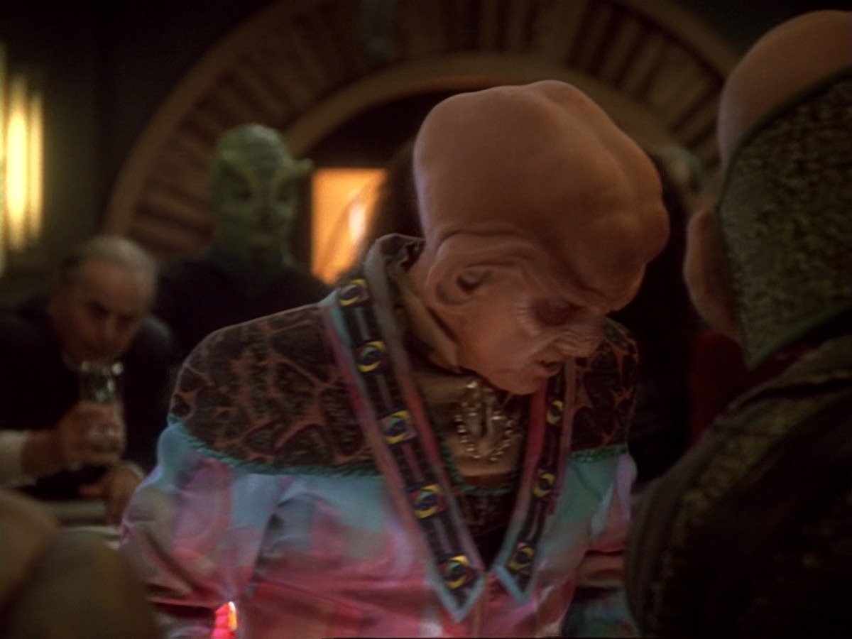 extant_StarTrek_DS9_6x22-Valiant_0203.jpg