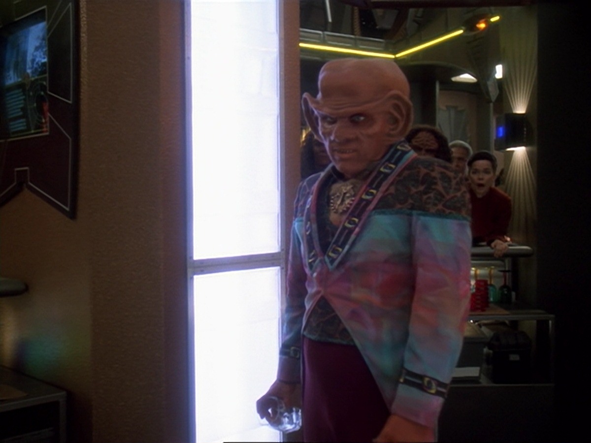 extant_StarTrek_DS9_6x22-Valiant_0221.jpg