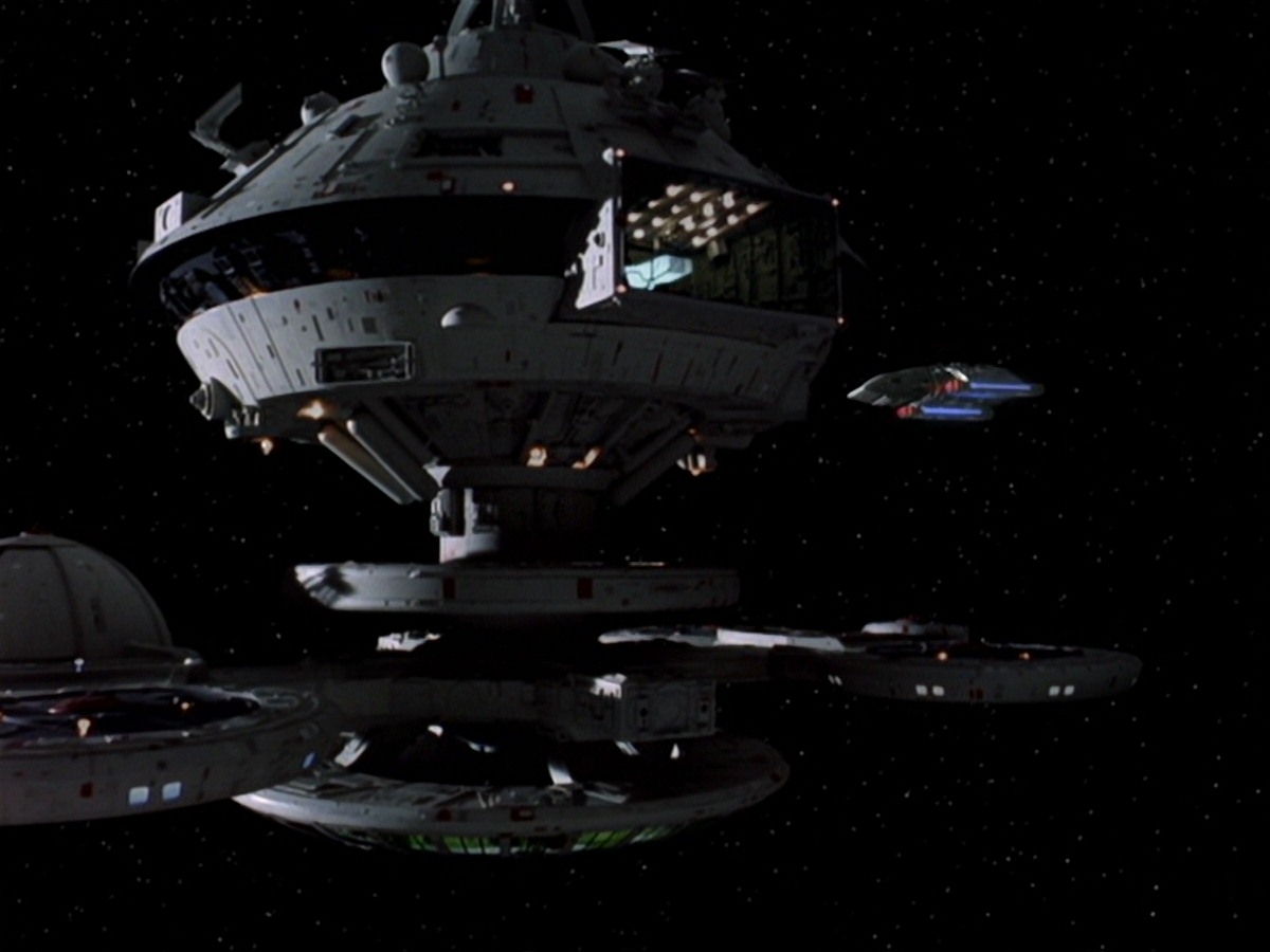 extant_StarTrek_DS9_6x22-Valiant_0227.jpg