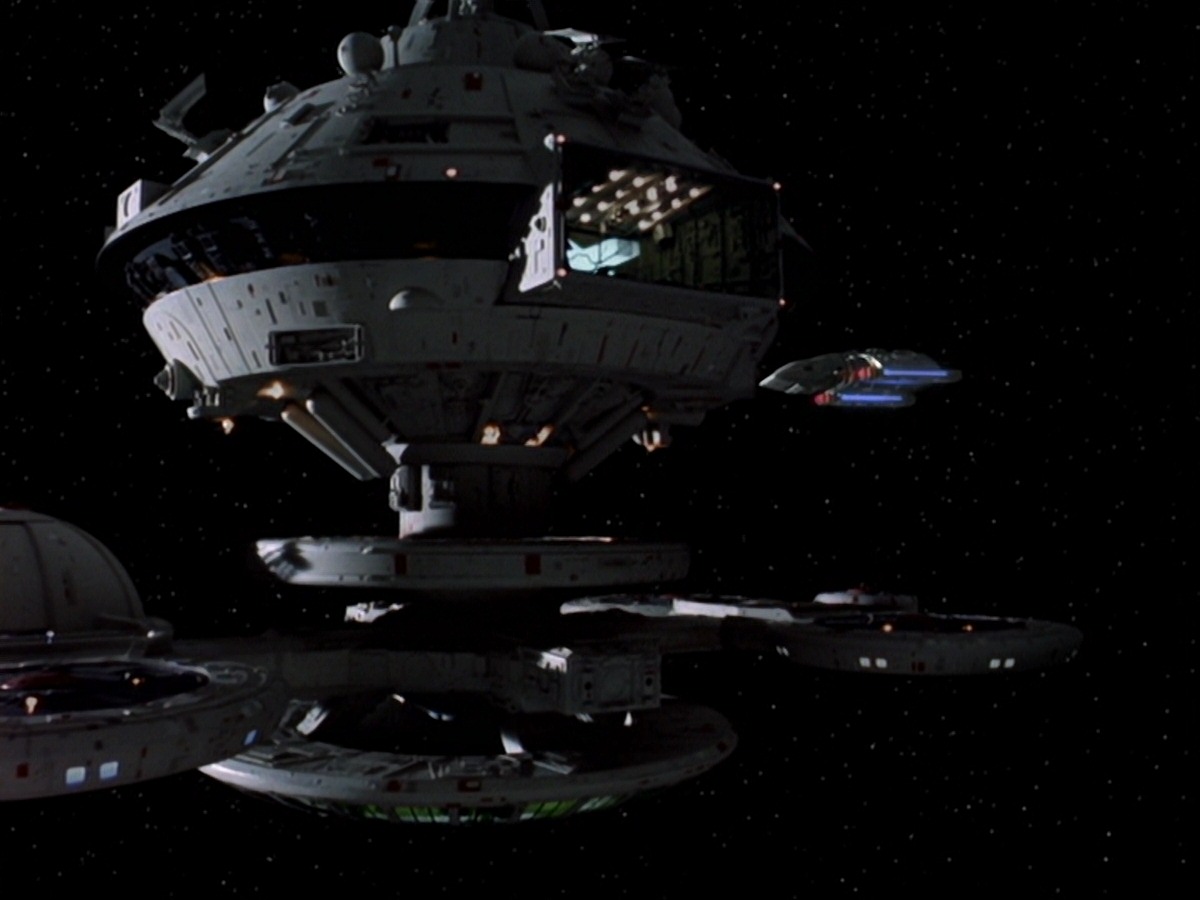 extant_StarTrek_DS9_6x22-Valiant_0229.jpg
