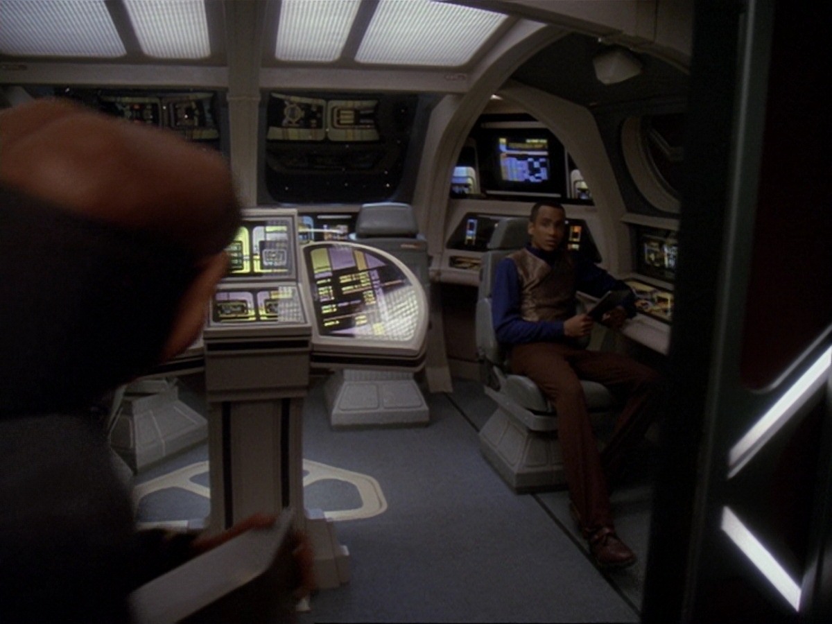 extant_StarTrek_DS9_6x22-Valiant_0234.jpg