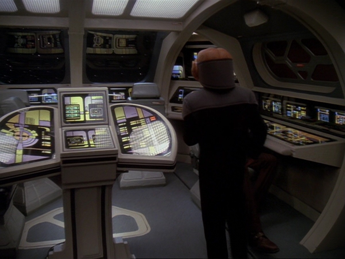 extant_StarTrek_DS9_6x22-Valiant_0237.jpg