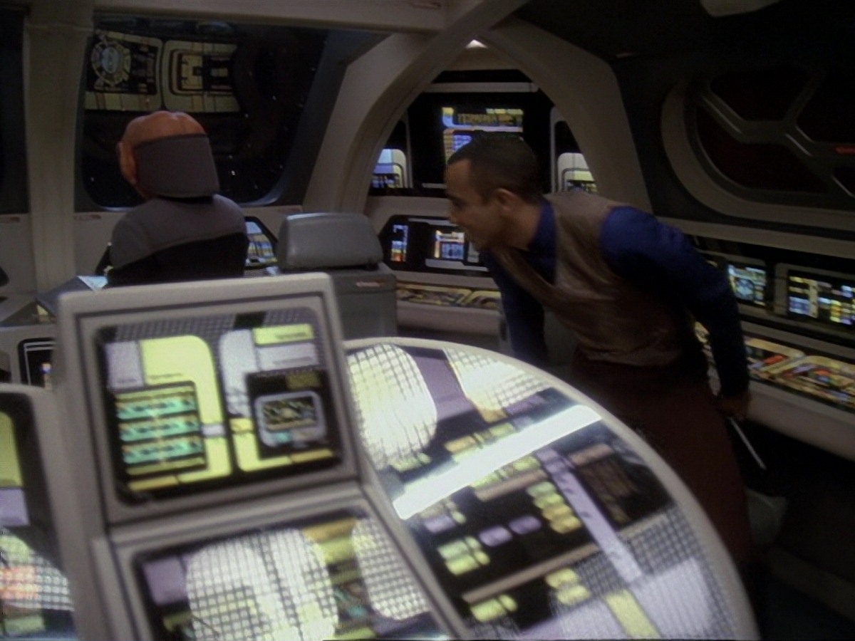 extant_StarTrek_DS9_6x22-Valiant_0240.jpg