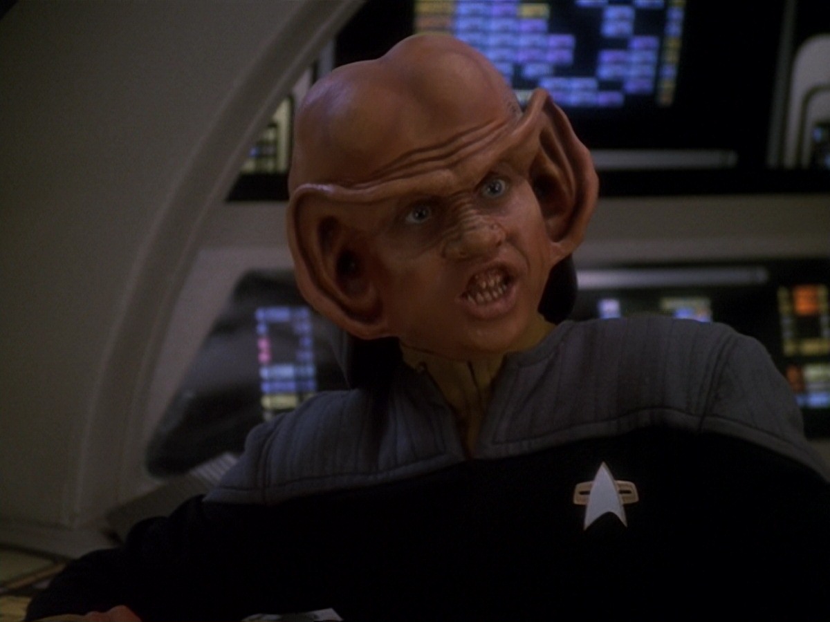 extant_StarTrek_DS9_6x22-Valiant_0300.jpg