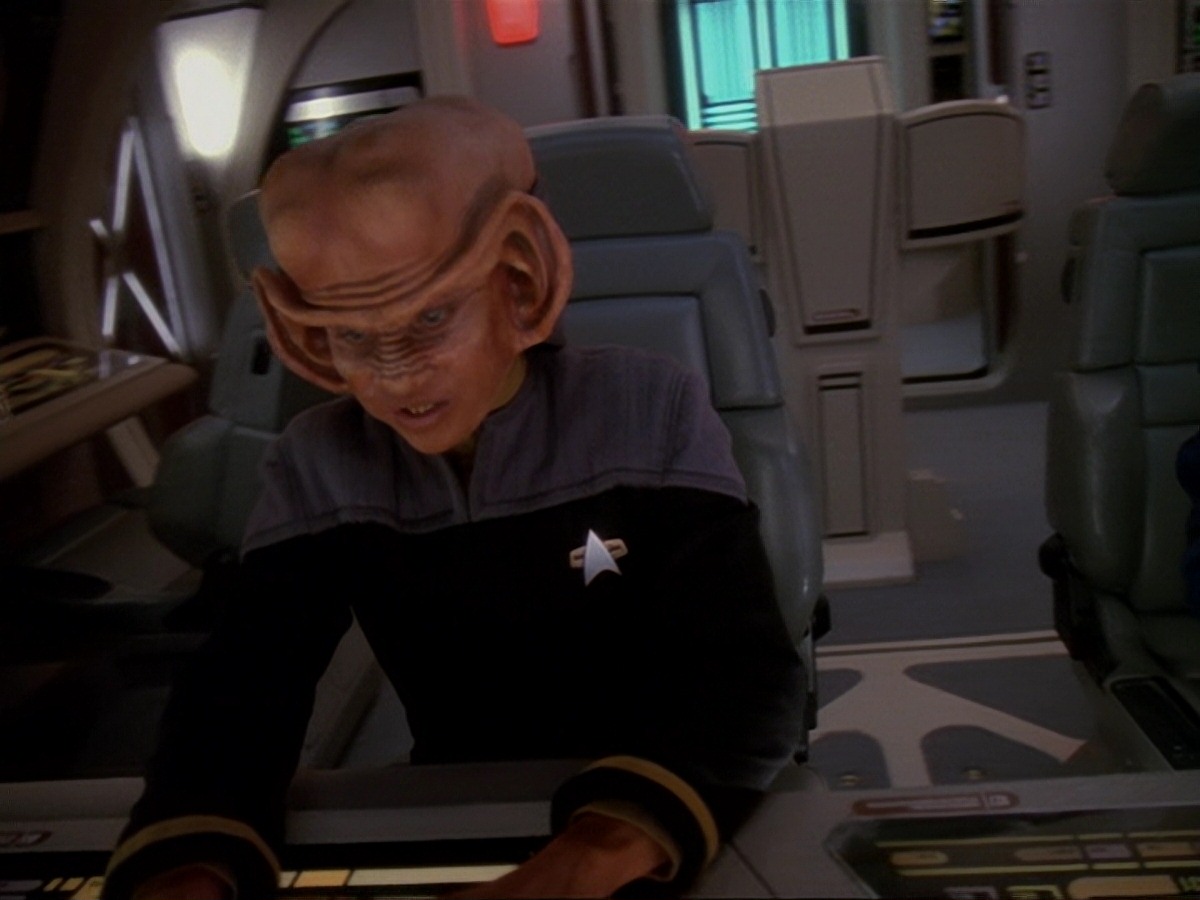 extant_StarTrek_DS9_6x22-Valiant_0423.jpg