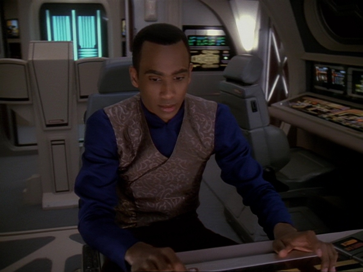 extant_StarTrek_DS9_6x22-Valiant_0432.jpg