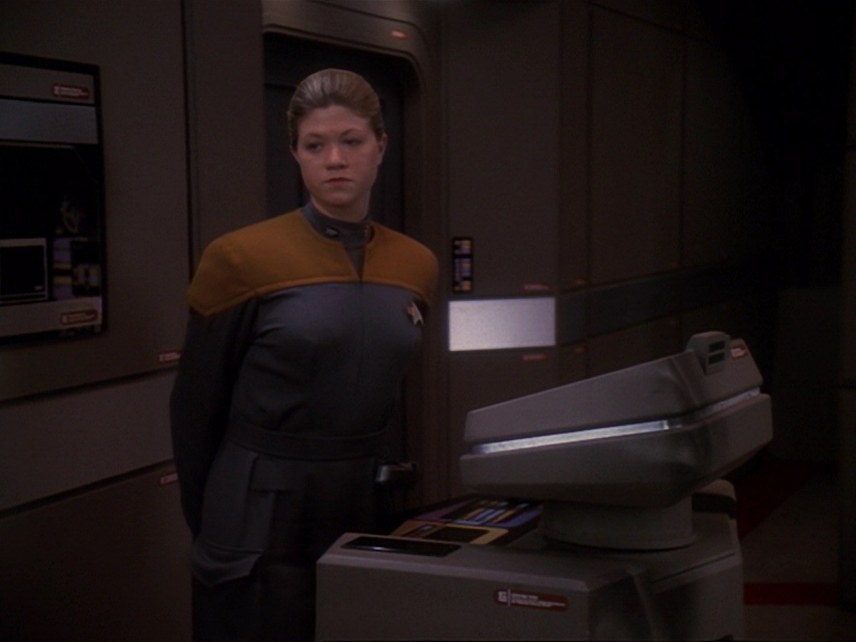 extant_StarTrek_DS9_6x22-Valiant_0810.jpg