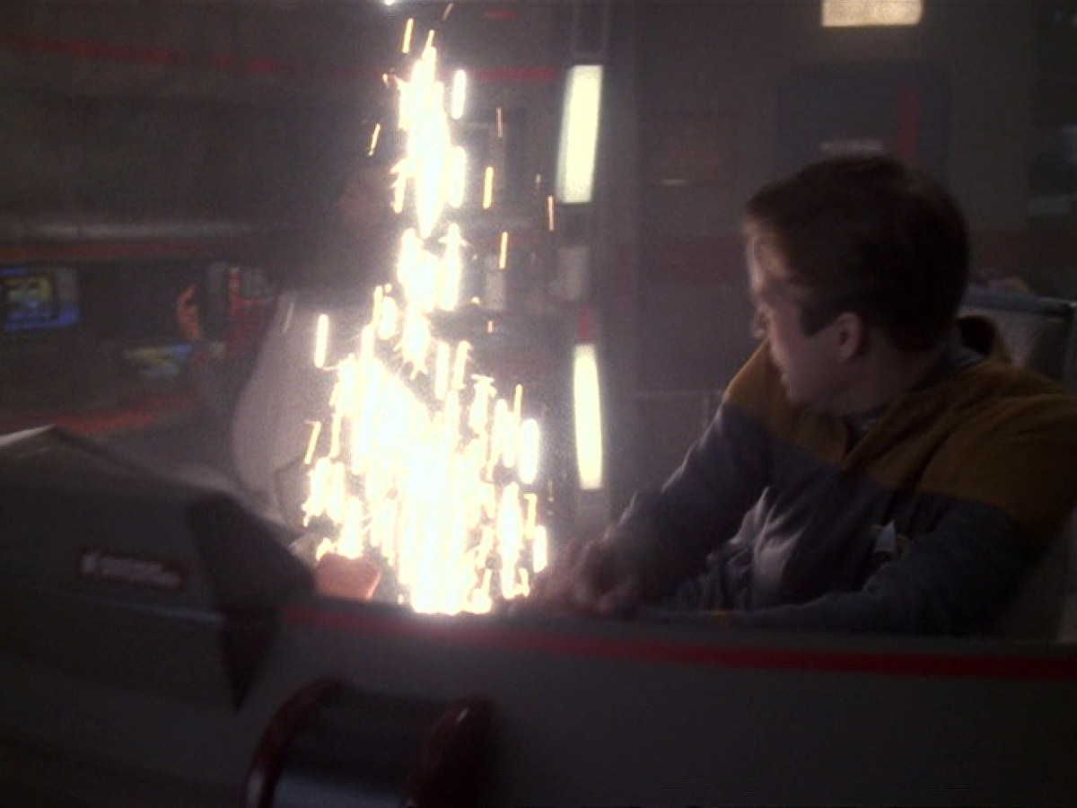 extant_StarTrek_DS9_6x22-Valiant_0845.jpg