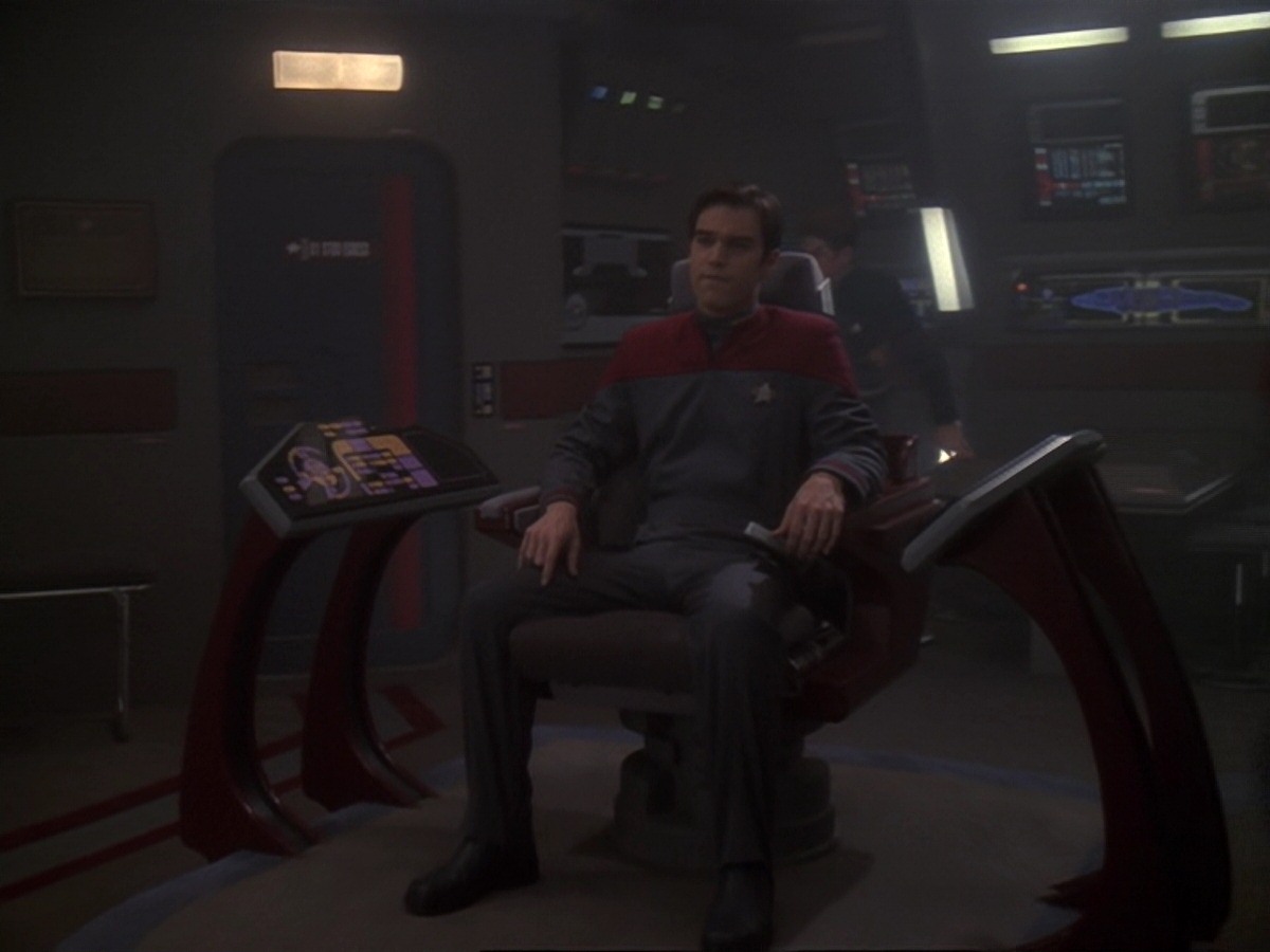 extant_StarTrek_DS9_6x22-Valiant_0852.jpg