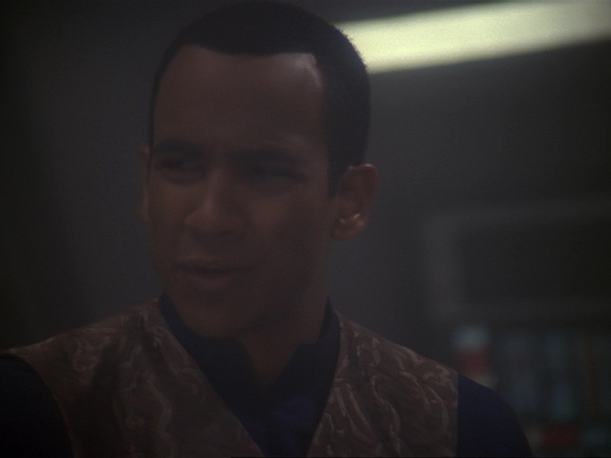 extant_StarTrek_DS9_6x22-Valiant_0900.jpg