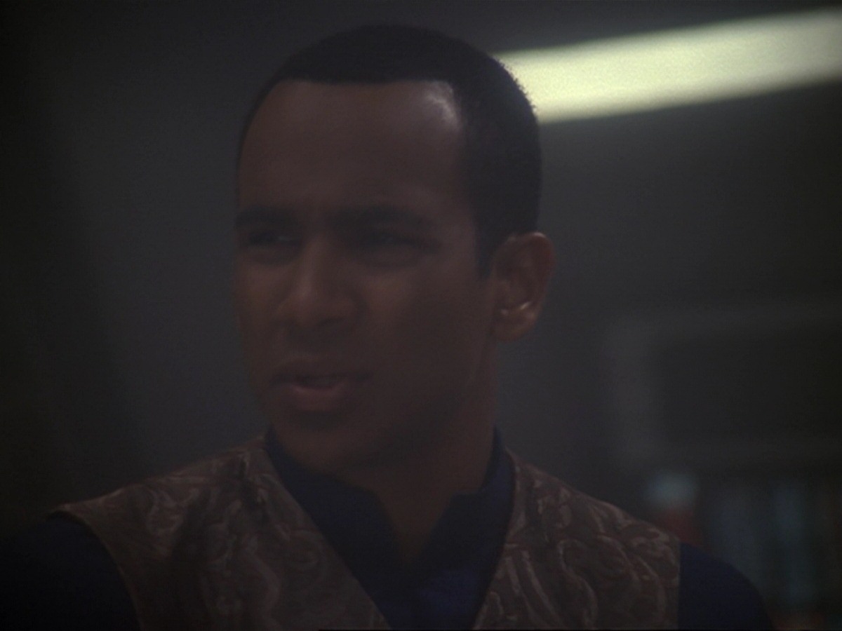 extant_StarTrek_DS9_6x22-Valiant_0901.jpg
