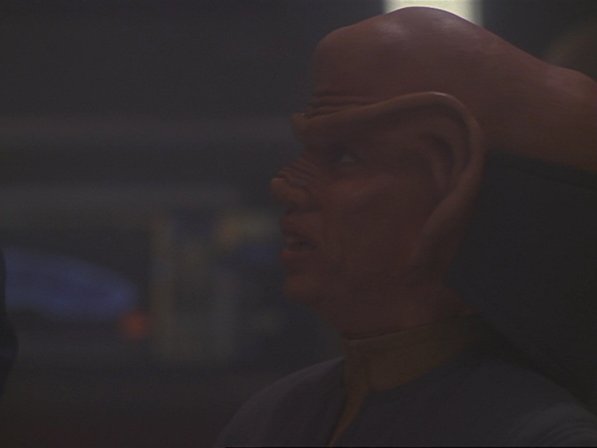 extant_StarTrek_DS9_6x22-Valiant_0905.jpg