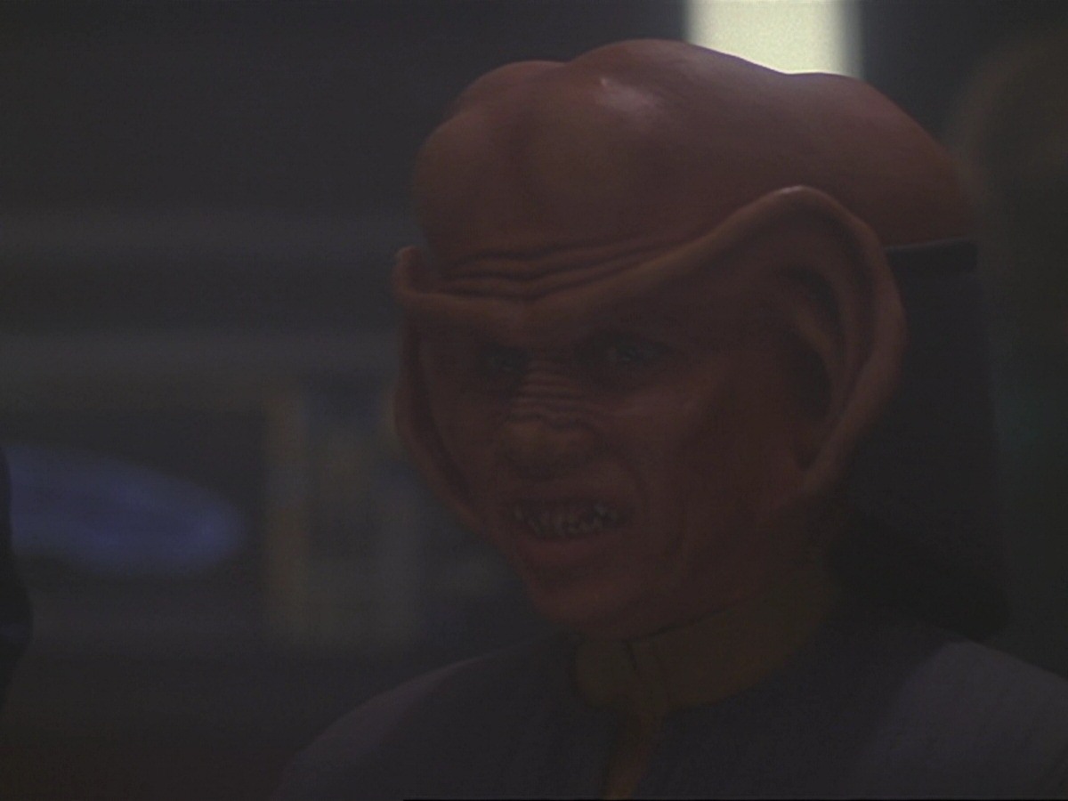 extant_StarTrek_DS9_6x22-Valiant_0906.jpg