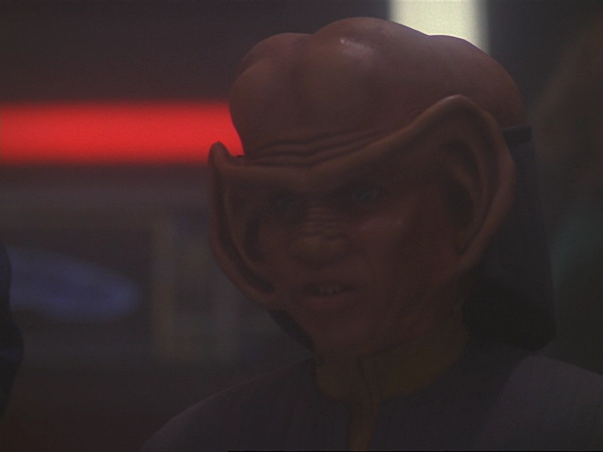 extant_StarTrek_DS9_6x22-Valiant_0907.jpg