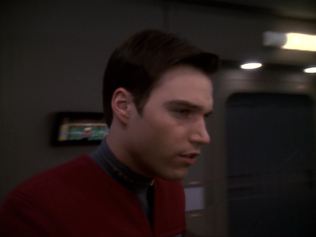 extant_StarTrek_DS9_6x22-Valiant_1781.jpg