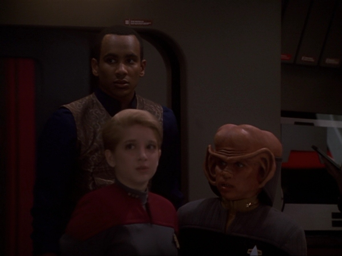 extant_StarTrek_DS9_6x22-Valiant_2182.jpg