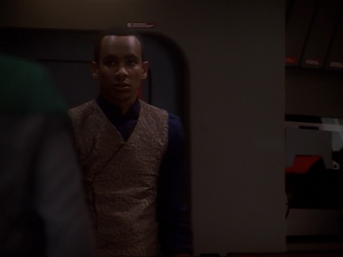 extant_StarTrek_DS9_6x22-Valiant_2193.jpg