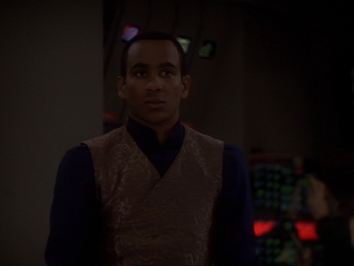 extant_StarTrek_DS9_6x22-Valiant_2201.jpg