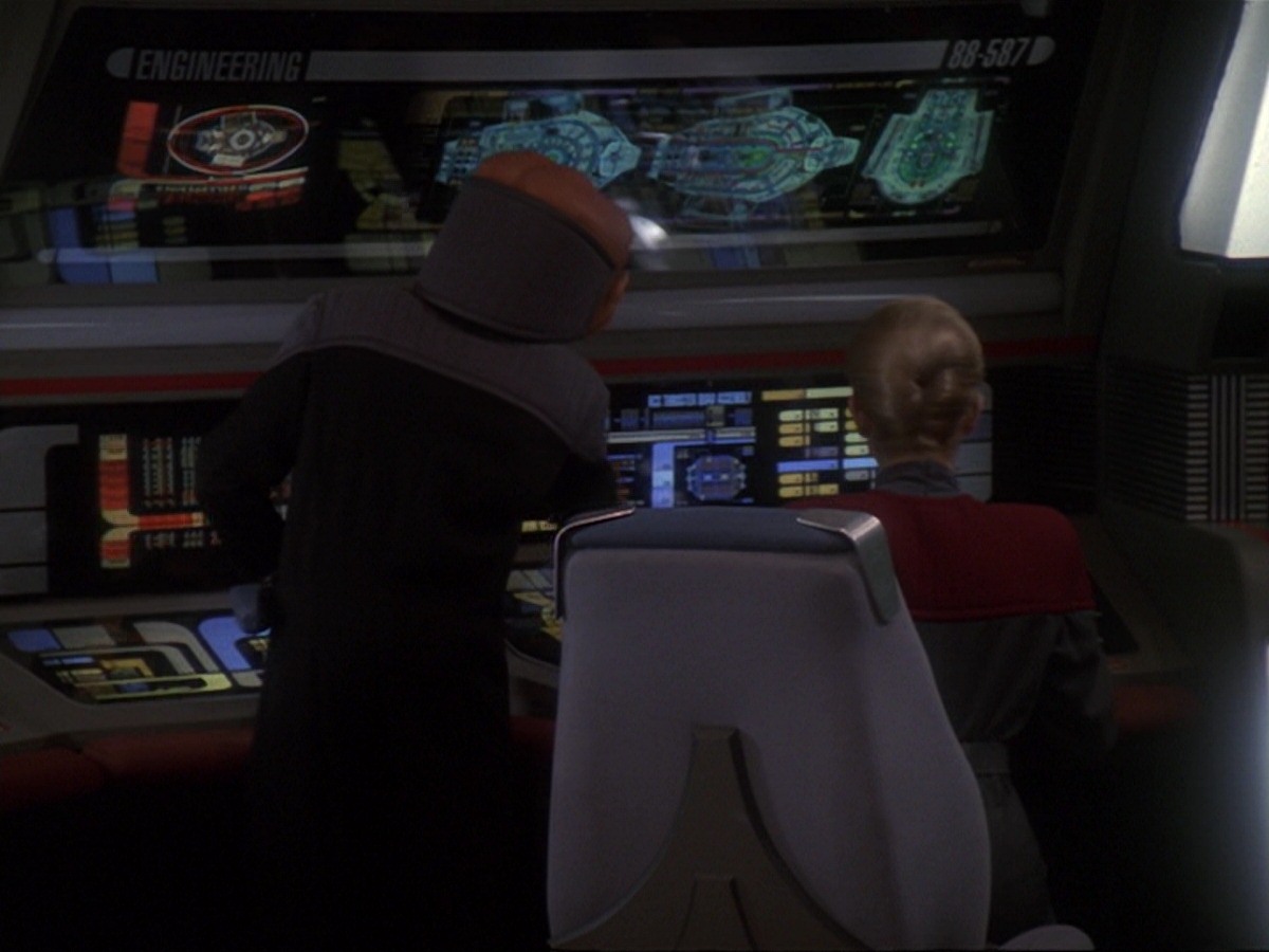 extant_StarTrek_DS9_6x22-Valiant_2204.jpg