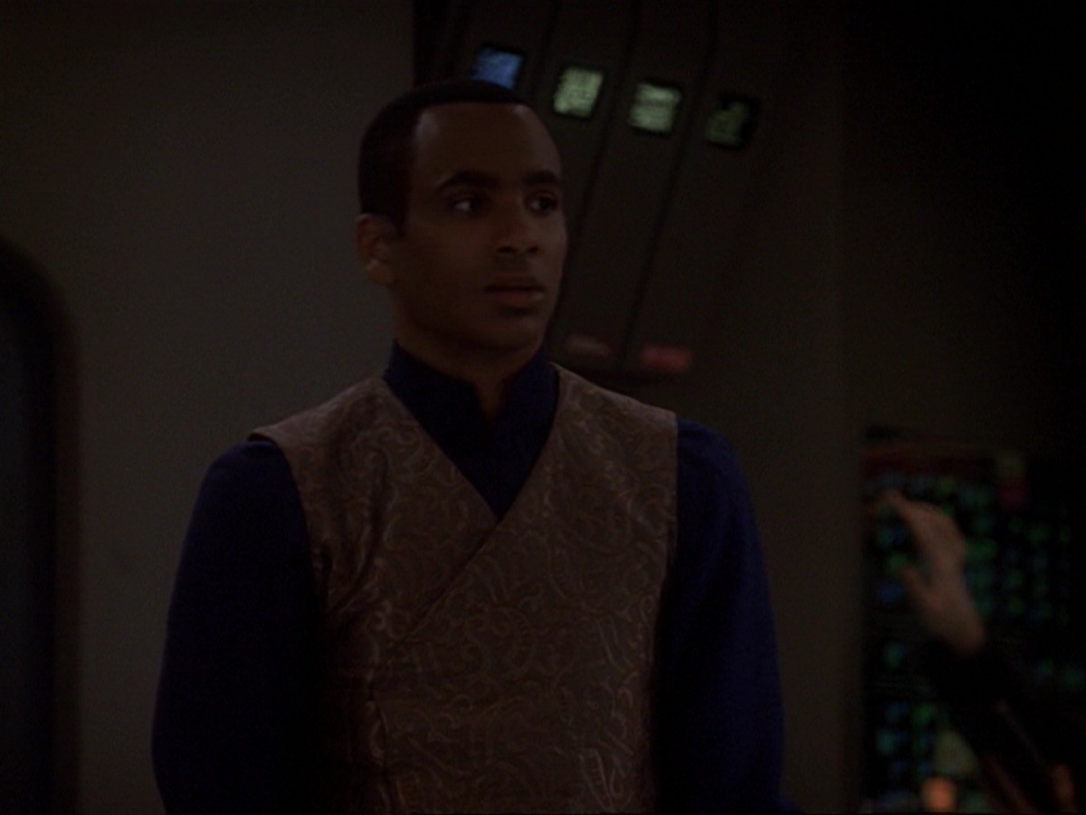 extant_StarTrek_DS9_6x22-Valiant_2205.jpg